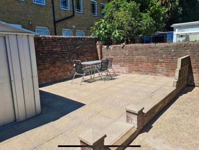 3 Bedroom Property To Rent In Methuen Street, Southampton, SO14