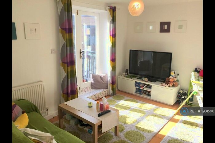 1 Bedroom Flat To Rent In Island Row, London, E14
