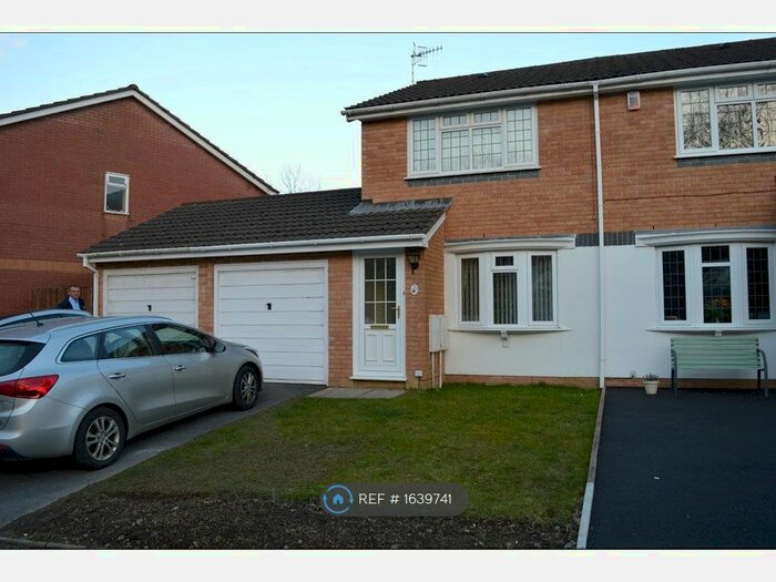 2 Bedroom Semi-Detached House To Rent In Waun Gron, Pontardawe, Swansea, SA8