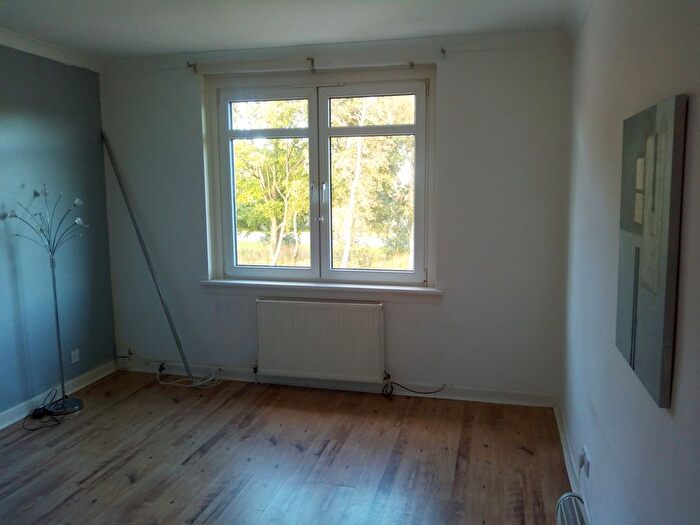 2 Bedroom Flat To Rent In Netherton Road, Wishaw, ML2