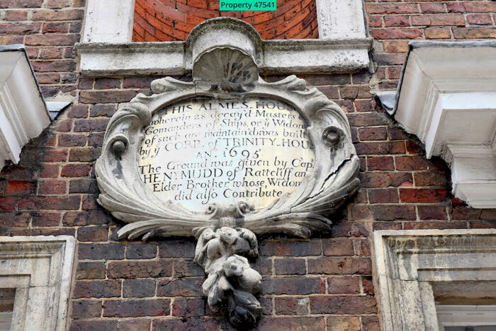 1 Bedroom Terraced House To Rent In Trinity Green, Mile End Road, London, E1