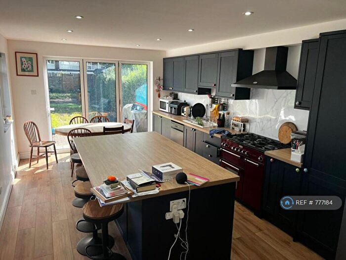 4 Bedroom Terraced House To Rent In West Street, Carshalton, SM5