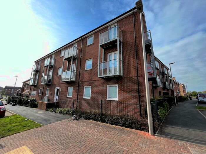 3 Bedroom Apartment To Rent In Santa Cruz Avenue, Bletchley, Milton Keynes, MK3