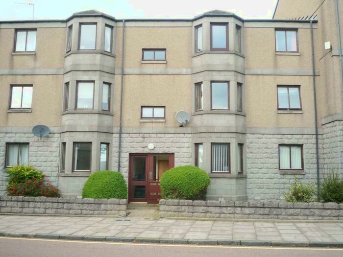 2 Bedroom Flat To Rent In B Seaforth Road, Aberdeen, AB24
