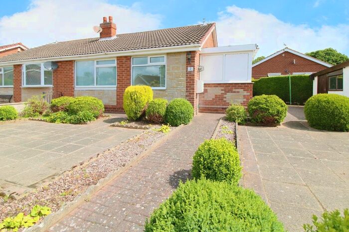 2 Bedroom Bungalow To Rent In Manor Park Avenue, Allerton Bywater, Castleford, West Yorkshire, WF10