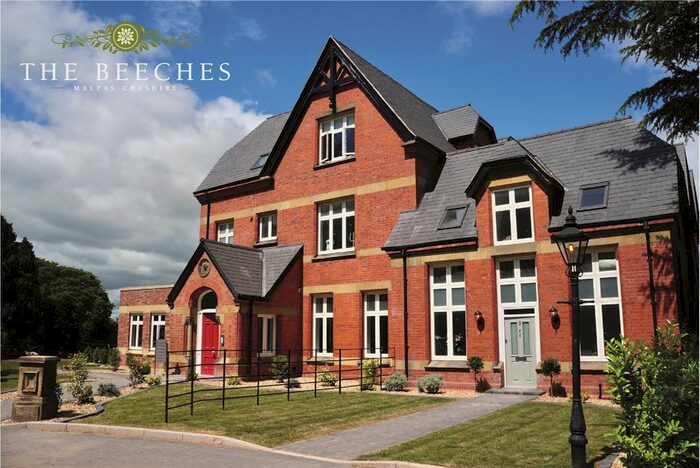 2 Bedroom Flat For Sale In St. Josephs Place, Malpas, Cheshire, SY14