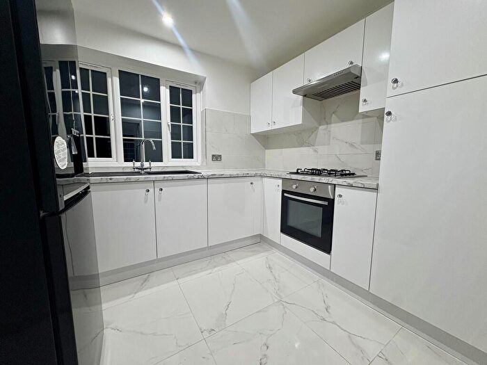 3 Bedroom Semi-Detached House To Rent In Bluebell Road, Southampton, SO16