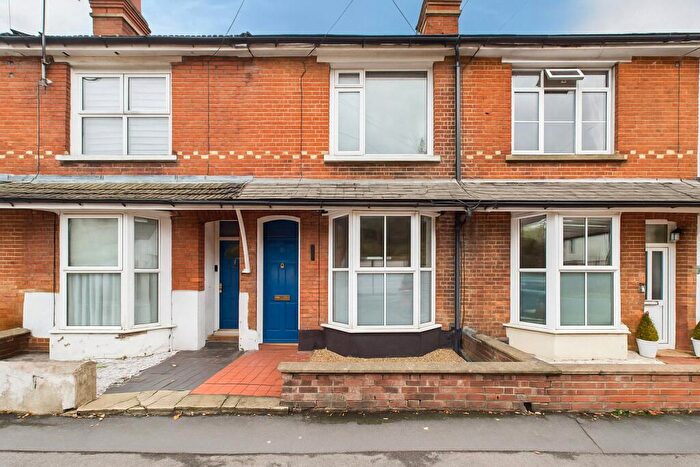 2 Bedroom Terraced House For Sale In Elm Grove Road, Farnborough, Hampshire, GU14