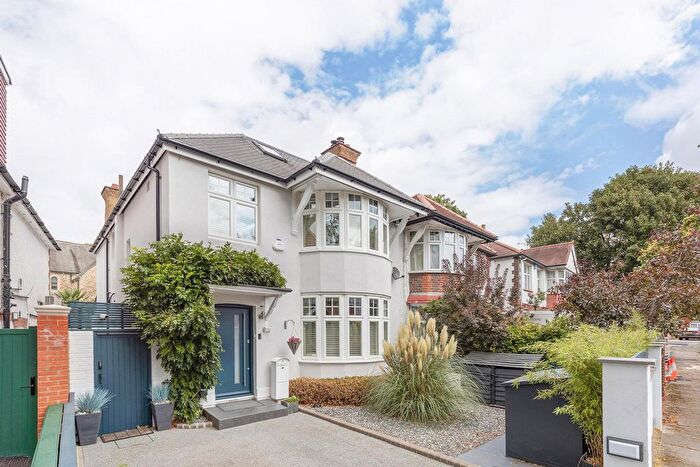 4 Bedroom Semi-Detached House For Sale In Elm Crescent, London, W5