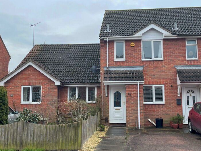 2 Bedroom House To Rent In Highwoods, CO4