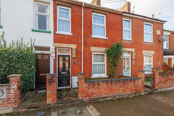 3 Bedroom Terraced House For Sale In Queens Road, Beccles, NR34