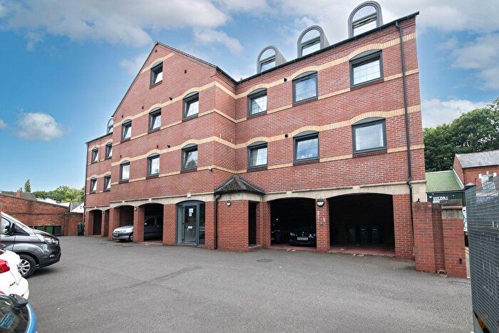 2 Bedroom Flat For Sale In Flat Mill Bank Court, Mill Street, Kidderminster, Worcestershire, DY11