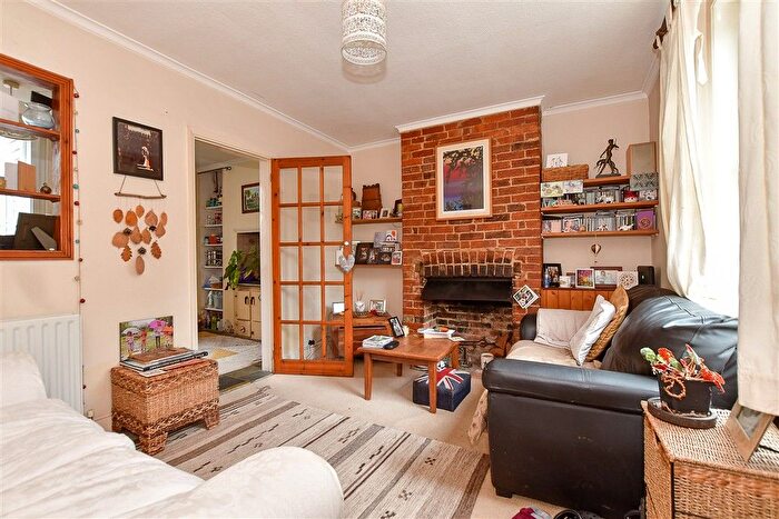 2 Bedroom Semi-detached House For Sale In Silver Hill, St. Michaels, Tenterden, Kent, TN30