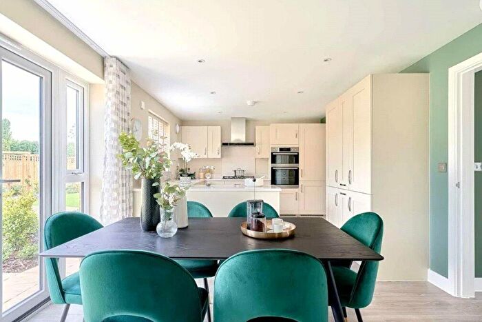 5 Bedroom Detached House For Sale In The Street, Tongham, GU10
