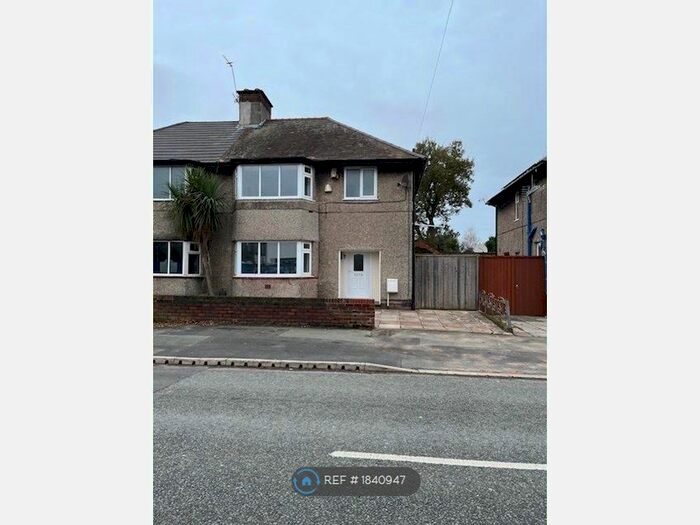 3 Bedroom Semi-Detached House To Rent In Gardenside, Wirral, CH46