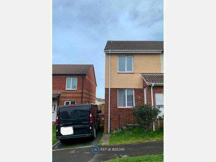 2 Bedroom Semi-Detached House To Rent In Kitter Drive, Plymouth, PL9