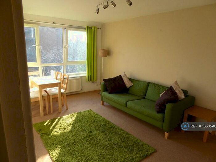 1 Bedroom Flat To Rent In The Sandlings, London, N22