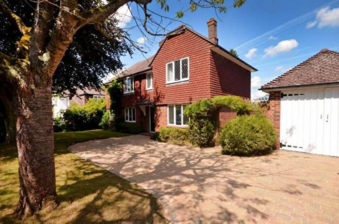 4 Bedroom Property To Rent In Summersbury Drive, Shalford, Guildford, GU4