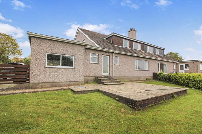 3 Bedroom Semi-Detached House For Sale In Tai Newydd, Amlwch, LL68