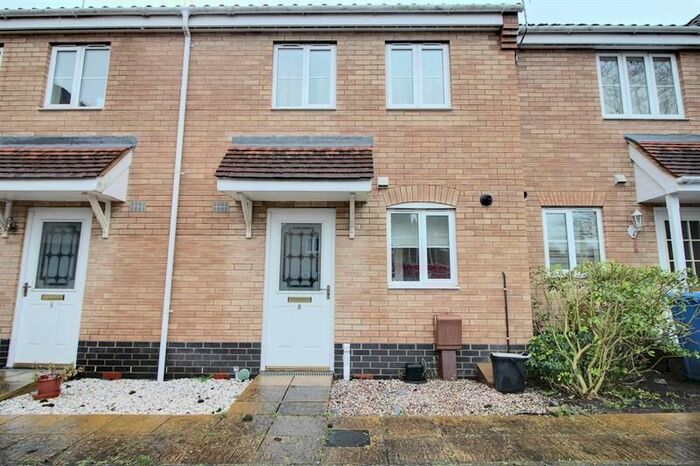 2 Bedroom Town House To Rent In Old School Close, Norwich, NR5