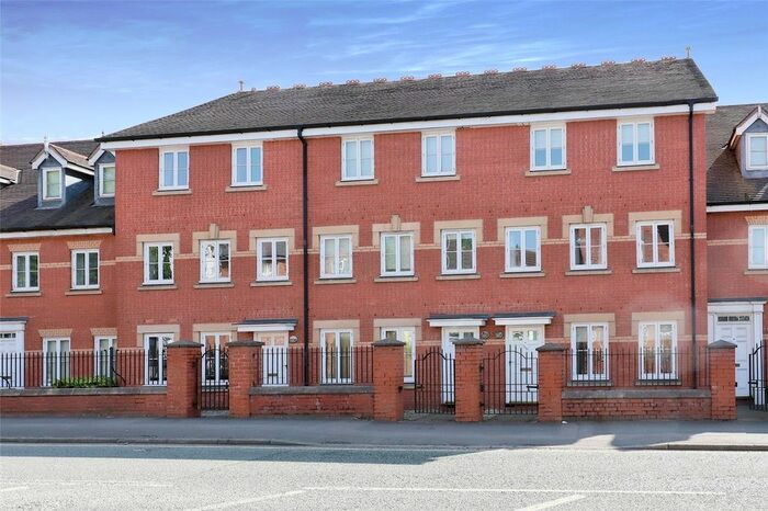 4 Bedroom Terraced House To Rent In Newhampton Road East, Wolverhampton, West Midlands, WV1