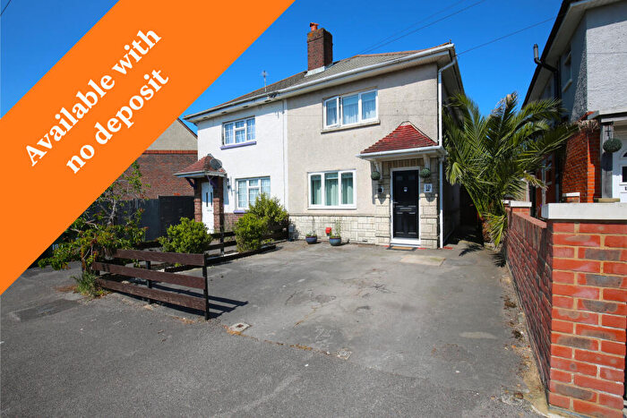 3 Bedroom Semi-Detached House To Rent In Cornel Road, Merry Oak, Southampton, Hampshire, SO19