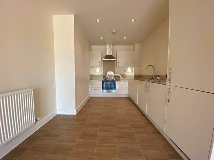 1 Bedroom Flat To Rent In Berwick Place, Trumpington, Cambridge, CB2