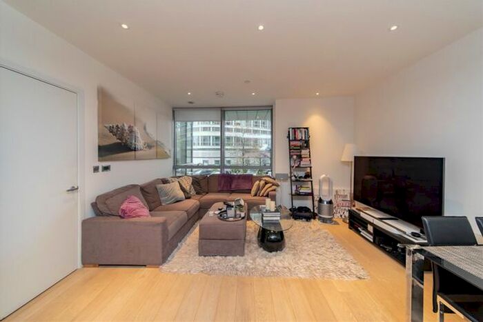 1 Bedroom Flat To Rent In Charrington Tower, Biscayne Avenue, E14