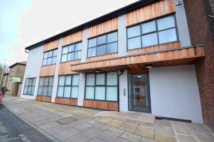 1 Bedroom Flat To Rent In Bank Parade, Burnley, BB11