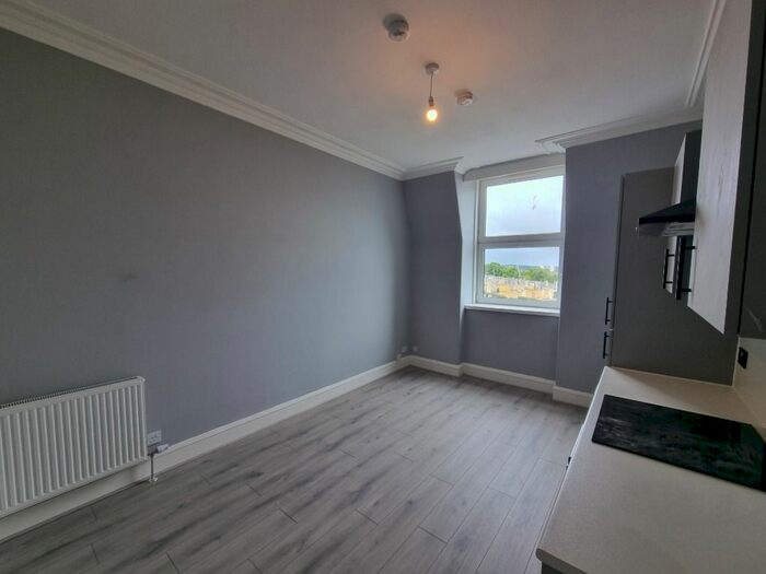 1 Bedroom Flat To Rent In Seaforth Road, City Centre, Aberdeen, AB24