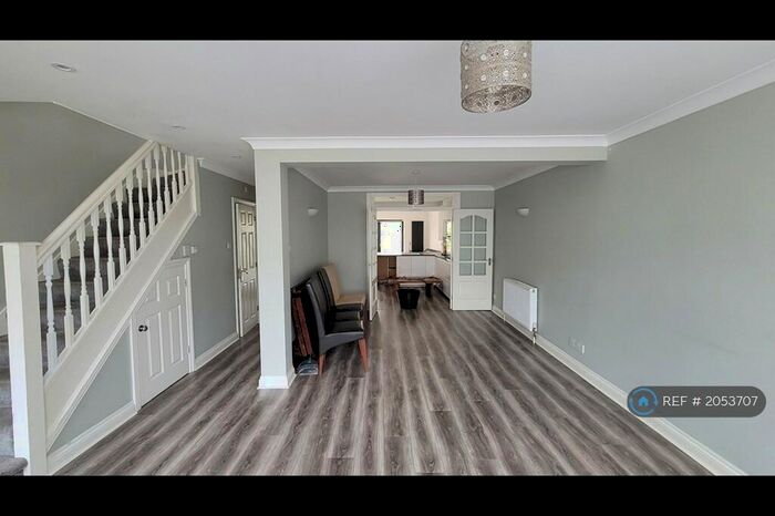 4 Bedroom Terraced House To Rent In Albany Park Avenue, Enfield, EN3