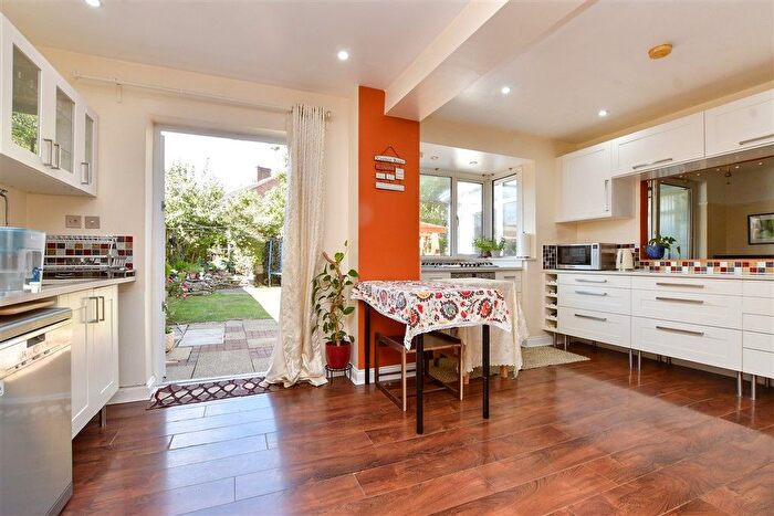 3 Bedroom Semi-detached House For Sale In Purley Oaks Road, South Croydon, Surrey, CR2