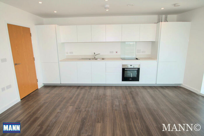 2 Bedroom Flat To Rent In Grove House, Ingress Park, Greenhithe, Kent, DA9