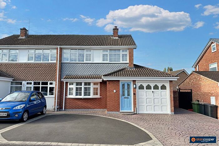 3 Bedroom Semi-Detached House For Sale In Meadowside, Whitestone, Nuneaton, CV11