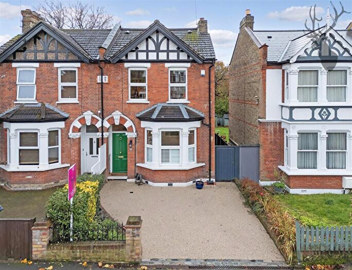 4 Bedroom Semi Detached House For Sale In Gordon Avenue, Highams Park, E4