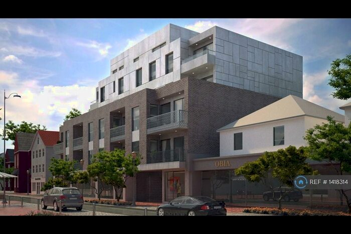 3 Bedroom Flat To Rent In Calum Court, Purley, CR8