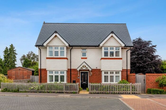 3 Bedroom Semi-Detached House For Sale In Hayward Bridge Road, Stadhampton, Oxford, OX44