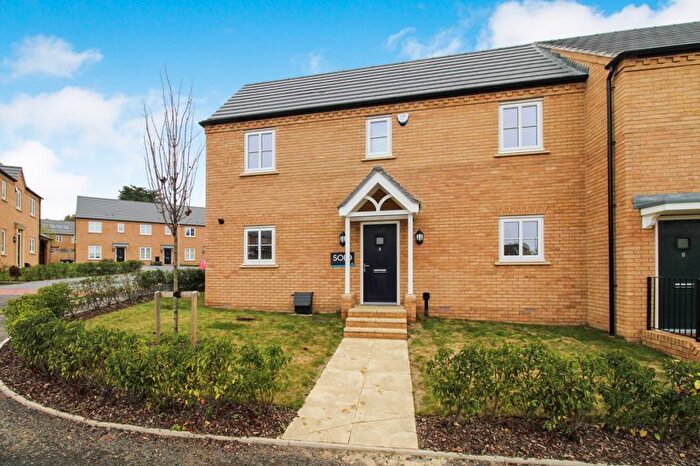 3 Bedroom End Of Terrace House For Sale In Wales Drive, Gamlingay, South Cambridgeshire, SG19