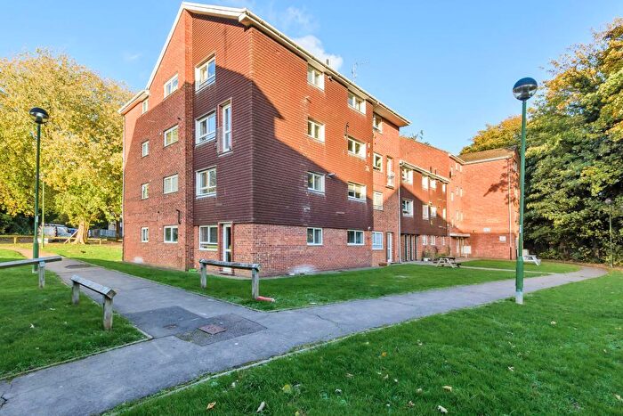 2 Bedroom Semi-Detached House To Rent In Park Place, Amersham, HP6