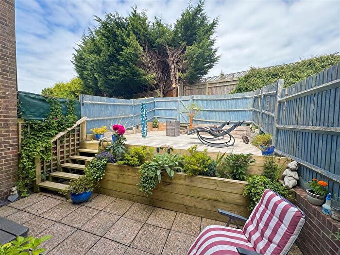 4 Bedroom Terraced House For Sale In Conifer Close, Hastings, TN34