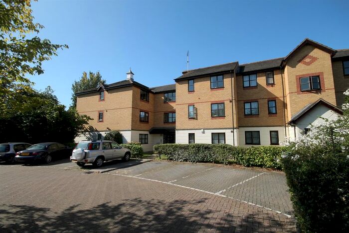2 Bedroom Flat To Rent In Mullards Close, Mitcham, CR4