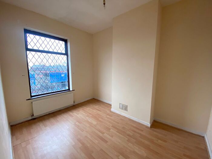 3 Bedroom Property To Rent In Edge Lane, Manchester, M43