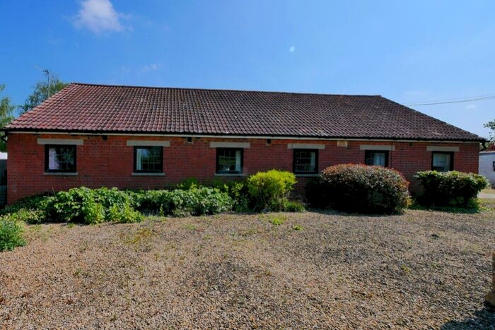 2 Bedroom Barn Conversion To Rent In Bramble Byer Headlands Farm, Cricklade, Swindon, SN6