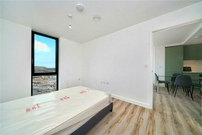 1 Bedroom Apartment To Rent In Viva Court, Kimpton Road, Luton, LU2