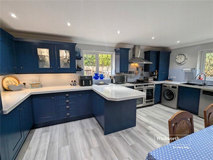 3 Bedroom Bungalow For Sale In Firshill, Christchurch, Dorset, BH23
