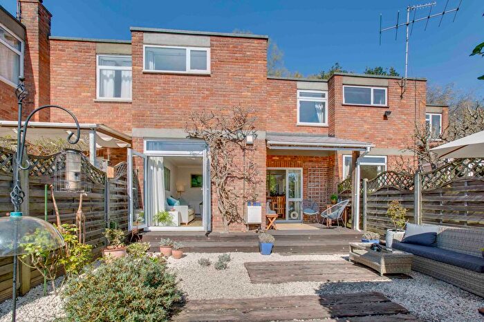 3 Bedroom Terraced House For Sale In Eastern Drive, Bourne End, Buckinghamshire, SL8