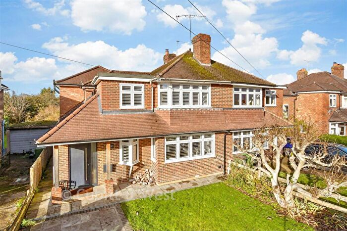 4 Bedroom Semi Detached House For Sale In Nutcroft Grove, Fetcham, Leatherhead, Surrey, KT22