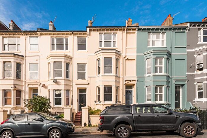 2 Bedroom Apartment For Sale In Queens Park Road, Brighton, BN2