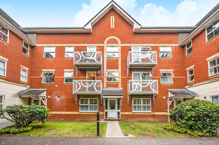 2 Bedroom Flat For Sale In Hulse Road, Banister Park, Southampton, Hampshire, SO15
