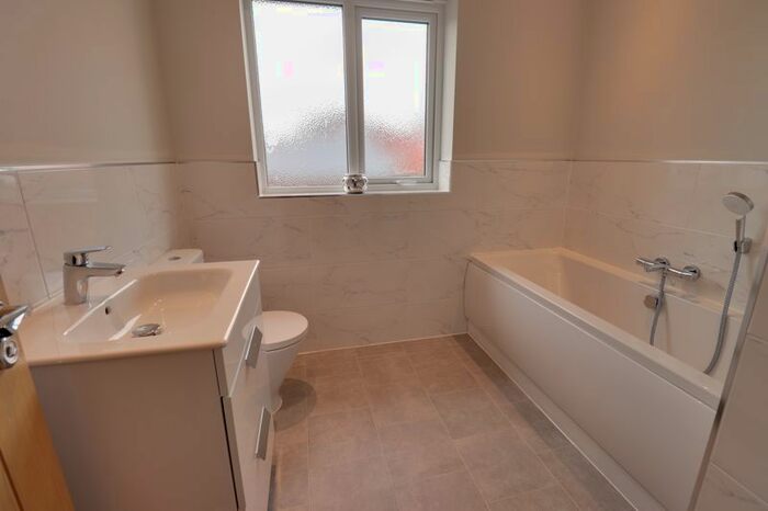 4 Bedroom Detached House For Sale In Sycamore Way, Penkridge, Staffordshire, ST19